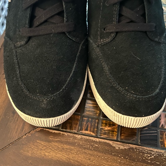 Sorel Women’s Suede Boots - Picture 6 of 6